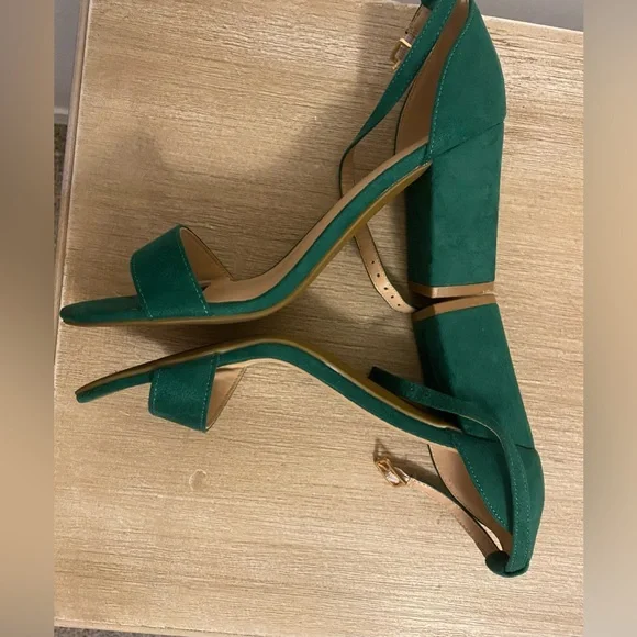 Women’s Green Block Heel Open-Toe Sandals W/ Ankle Strap Size 8 - Picture 8 of 13